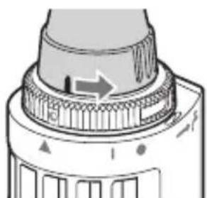 PANASONIC ERGN70 - Instalar o quitar la cuchilla - 1