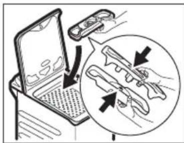 ELECTROLUX WAGL4T500 - Pulizia del contentitore del detersivo - 3