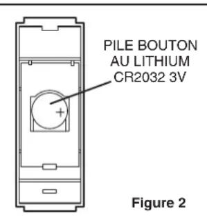 NuTone LA553WH - INSTALLATION DE LA PILE DU BOUTON-POUSSOIR - 2