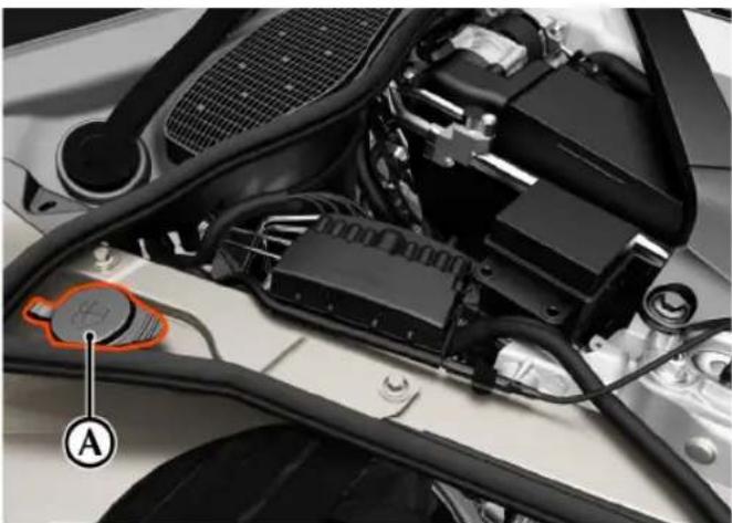 Aston Martin DB11 (2021) - Liquide de lave-glace du parebrise - 1