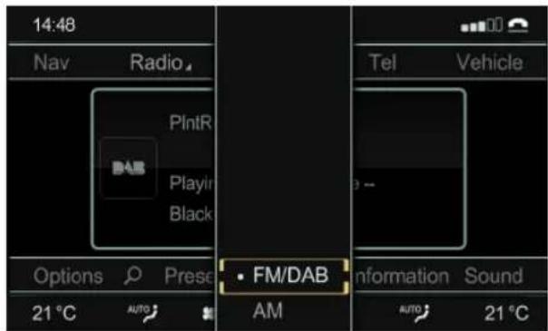 Aston Martin DB11 (2021) - Bande - 1