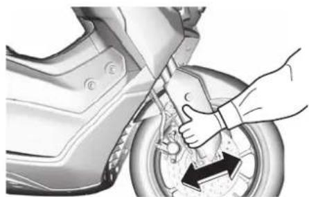 YAMAHA NMAX 125 (2025) - Contrôle de la direction - 1