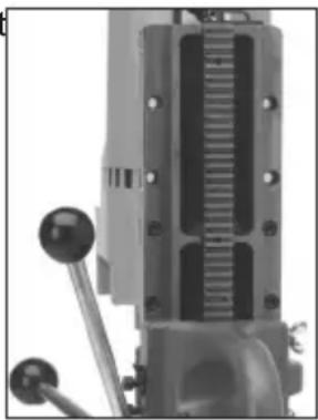 MILWAUKEE 42921 - Mounting the Drill on Slide - 1