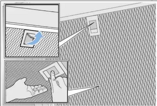 CONSTRUCTA CD689861 - Removing metal grease filter - 1