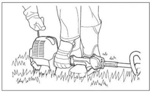 MAKITA EM2654LHC - Ravitallement en carburant - 1