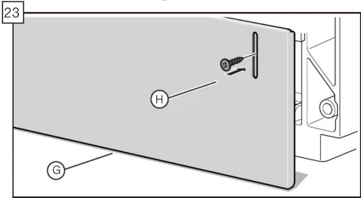 BOSCH SHP878ZP5N - Attaching the Toe Panel - 1