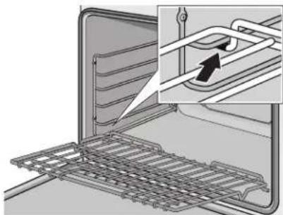 THERMADOR PRG364WLH - Mise en place de la grille plate dans le four - 1