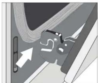 BOSCH HSLP751UC - To remove the oven door: - 3