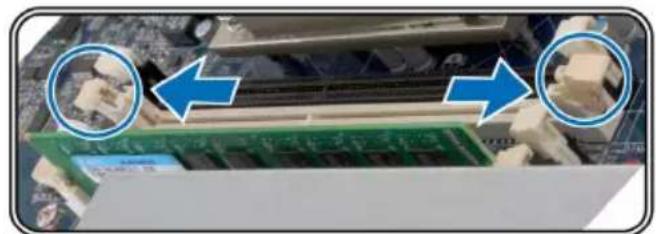 SYNOLOGY RC18015xs+ - Ajouter un module de RAM sur le RackStation - 1