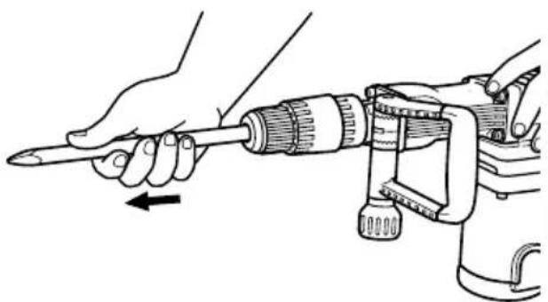 HITACHI H 60MA - Installation des outils - 1
