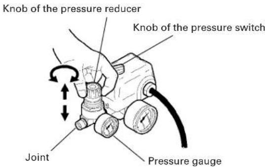 HITACHI EC 6B - Adjustment of working pressure - 1