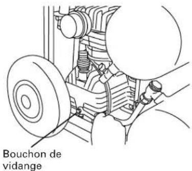 HITACHI EC 129 - Changement d'huile/Débordement d'huile - 1