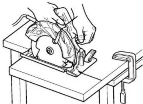HITACHI C 7BMR - A VERTISSEMENT - 1