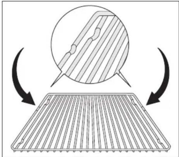 Juno Electrolux JON1899X - Installation de la grille : - 1