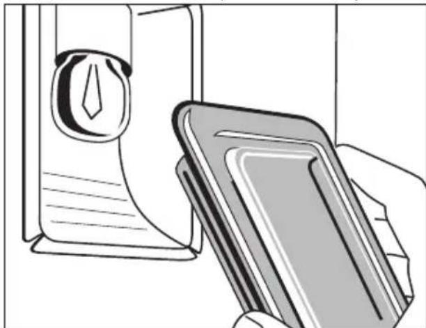 Juno Electrolux JON1899X - Remettez la vitre de protection en place. - 1