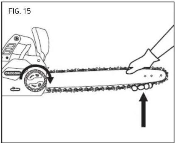 OREGON SCIENTIFIC CS1500091 - Tensioning the Saw Chain - 4