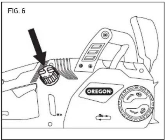 OREGON SCIENTIFIC CS1500091 - Llenar el depósito de aceite de la barra y la cadena - 1