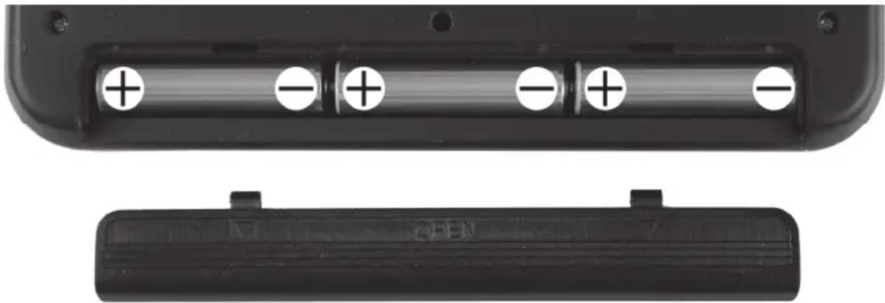 SILVERCREST SPWC 180 A1 - Inserting / changing the batteries - 1