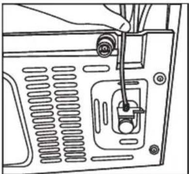 BEKO GNO163040X - ţύνδεση του εύκαμπτου σωλήνα Σερού στο προίόν - 2