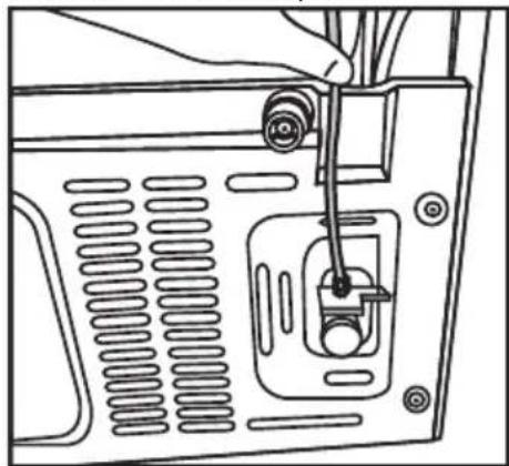 BEKO GNO163040X - Connecting water hose to the product - 2