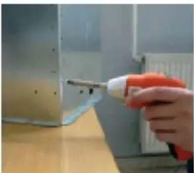 AMICA OWS 952 T - C) Instalace komínů k tělesu - 1