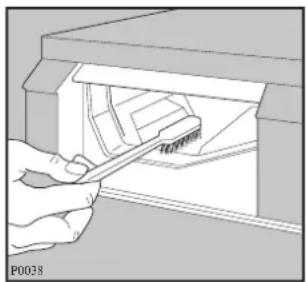 ARTHUR MARTIN ELECTROLUX AW 824 F - Le distributeur de produits - 3