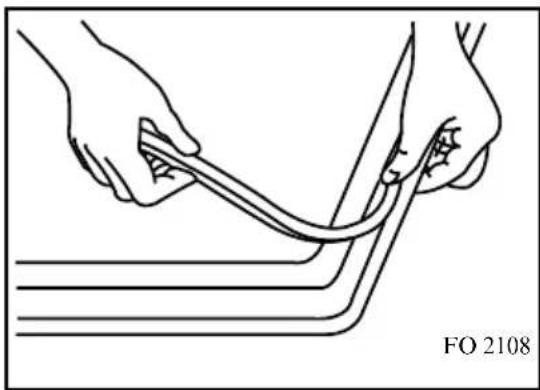 ARTHUR MARTIN ELECTROLUX AHT60331W - Côtés d'encastrement - 4