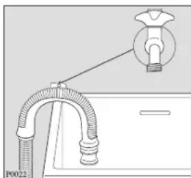 ARTHUR MARTIN ELECTROLUX AWF 1442 - Sur le bord d'un lavabo à l'alde du coude en plastique livré avec l'appareil: - 1