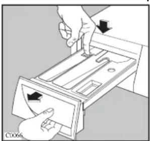 ARTHUR MARTIN ELECTROLUX AWF 1015 - Le distributeur de produits - 1