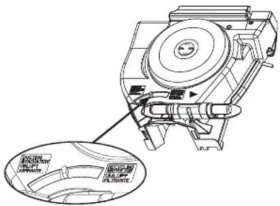 ARTHUR MARTIN ELECTROLUX AFT604W - Utilisation en version évacuation (l'air aspiré est convoyé à l'extérieur de la pièce) - 3
