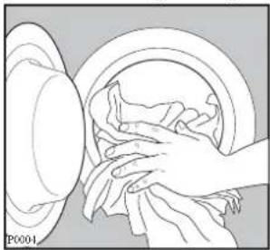 ARTHUR MARTIN ELECTROLUX AWF 1460 - Chargement du linge - 1