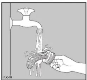 ARTHUR MARTIN ELECTROLUX AW 2147 S - Le filtr de vidange - 4