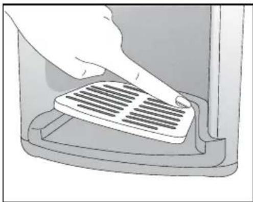BEKO CH 146100 D - Nettoyer le réservoir d'eau - 4