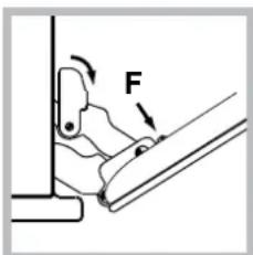 INDESIT HI 50.A (BK)1 - Cleaning the oven door - 2