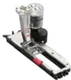 BERNINA 880 Plus - Boutonnière automatique à œillet et arrondie - 2