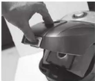 Concept VP8076 - CLEANING AND REPLACEMENT OF THE MOTOR FILTER - 1