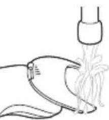 PHILIPS Series 6000 S6650 - Nettoyage de l'accessoire barbe - 4