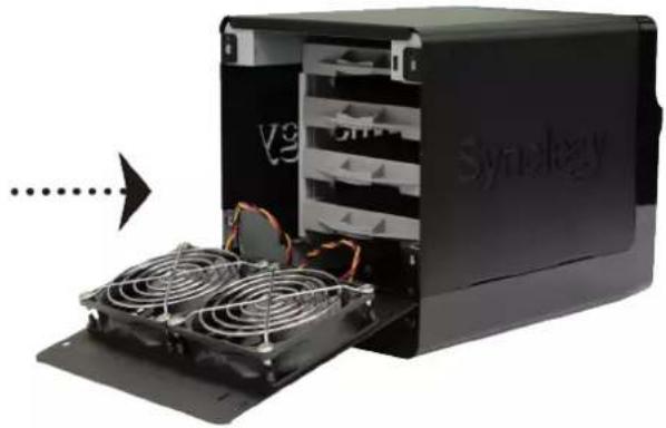 SYNOLOGY DiskStation DS420j - Installation des disques - 2