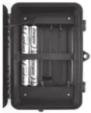 BUSHNELL NatureView HD Cam - Mise en place des piles - 1