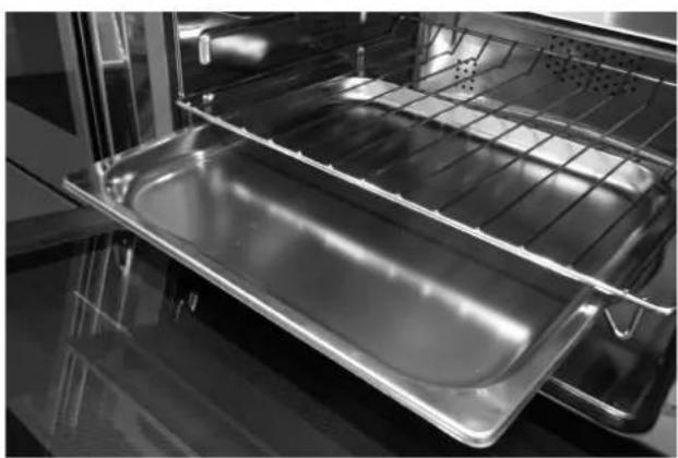 HOOVER HMG450B - Montare es montare la griglia piana - 2