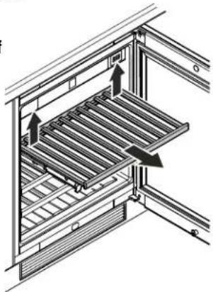 LIEBHERR WU4500 - Inserting the wooden shelf - 3