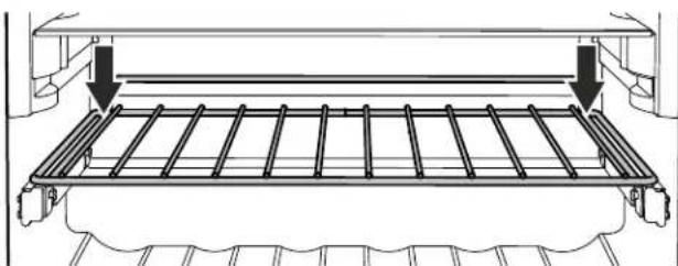 LIEBHERR RU 510 - Inserting the grid shelf - 2