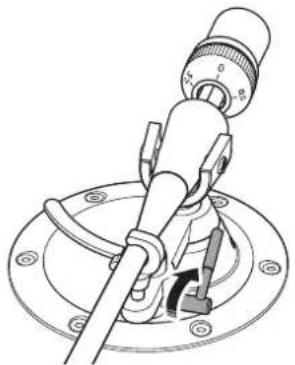 YAMAHA GT5000 - Heben Sie den Tonarm-Lifthebel an. - 1