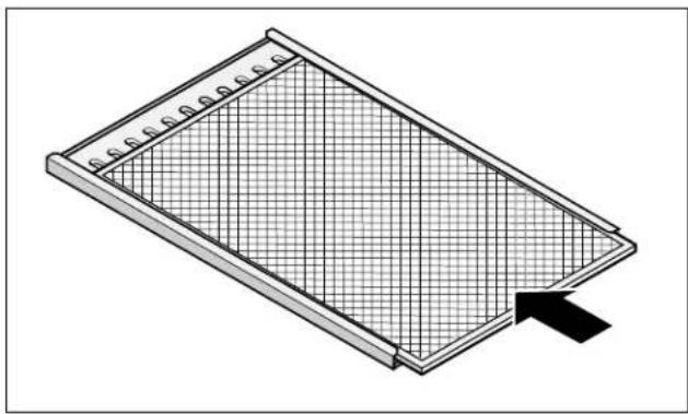 GAGGENAU AW 442 760 - Mettre en place le filtre à graissé métallique - 2