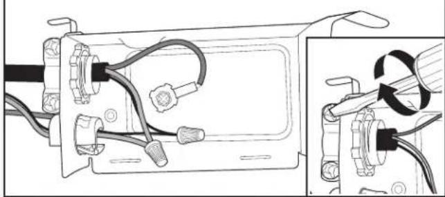 WHIRLPOOL WDT750SAHB - Cordon d'alimentation - fixation du cordon à l'aide du serre-câbles - 1
