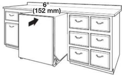 WHIRLPOOL WDTA50SAHV - Fixer la plaque d'insonorisation - 2