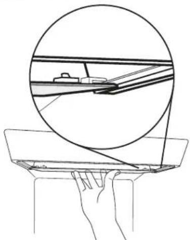 WHIRLPOOL WRS571CIHW - Réinstallation du protège-ampoule : - 1