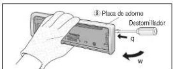 PANASONIC CQDP133U - Para extraer el aparato - 2
