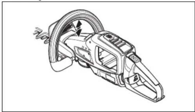 HUSQVARNA 520iHD70 - De activeringsschakelaar en de vergrendeling van de activeringsschakelaar controleren - 1