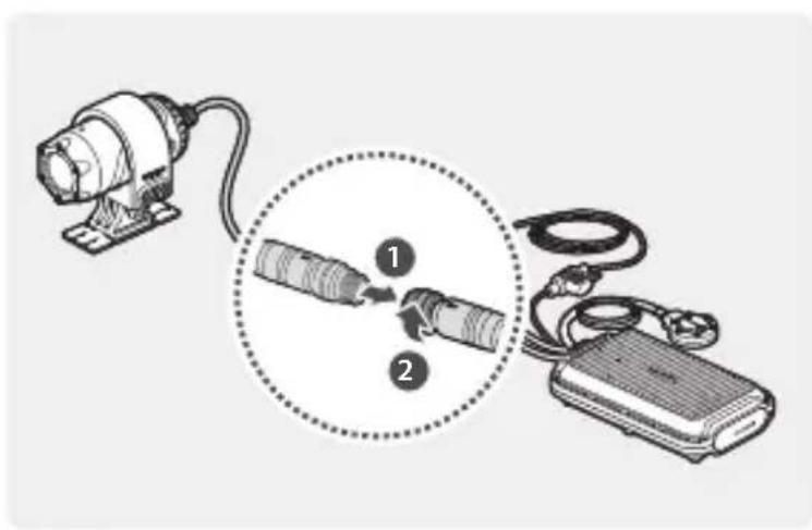 Thinkware M1 - Conexión del cable de la cámara - 1